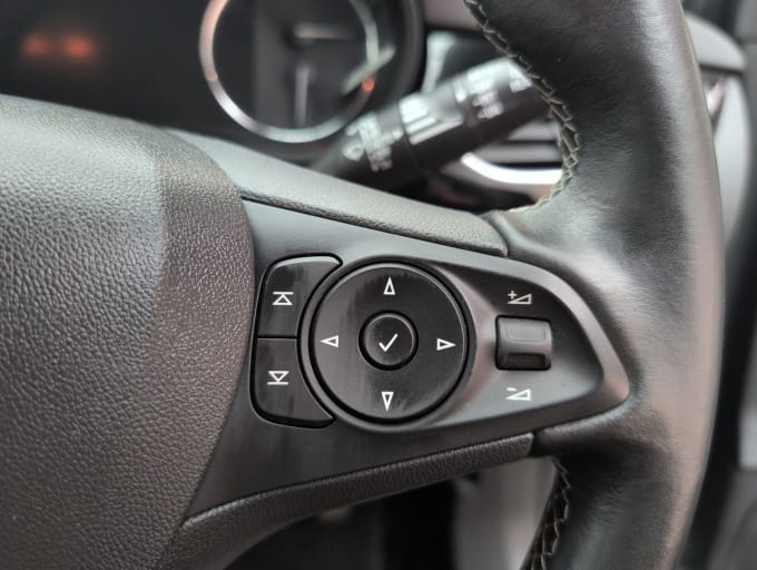 2025 Vauxhall Astra