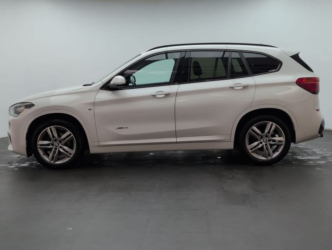 2025 BMW X1