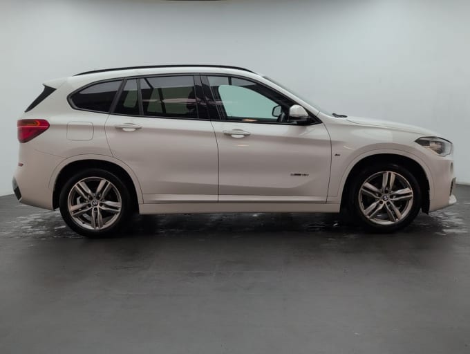 2025 BMW X1