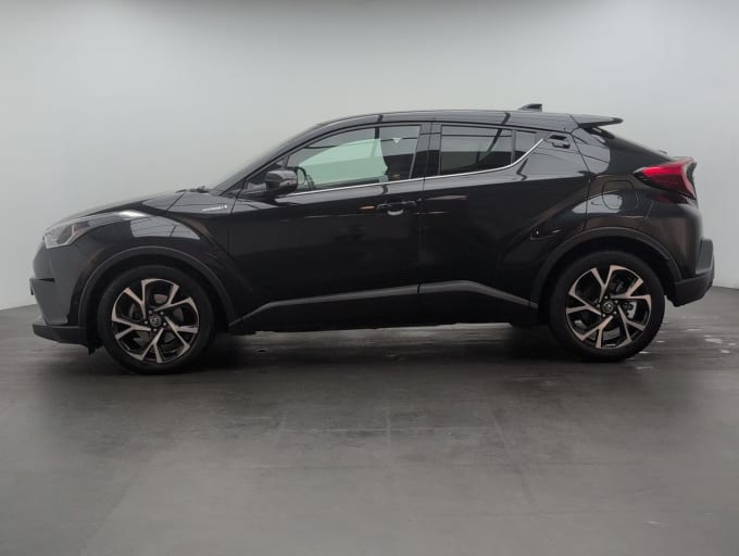 2025 Toyota C-hr