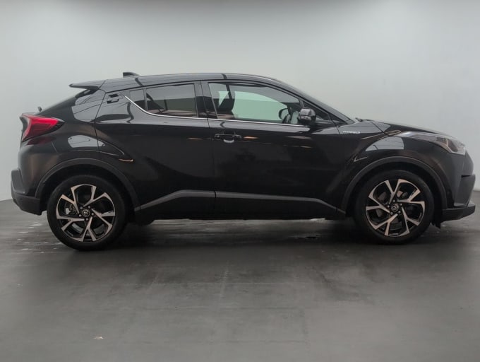2025 Toyota C-hr