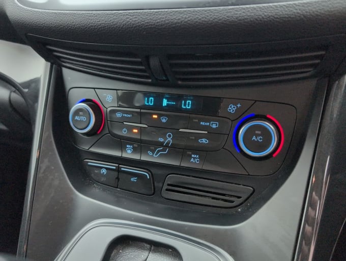 2025 Ford Kuga