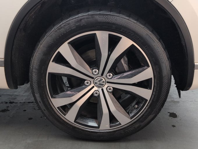 2025 Volkswagen Touareg
