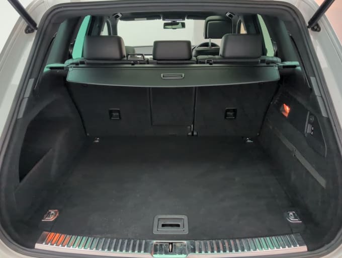 2025 Volkswagen Touareg