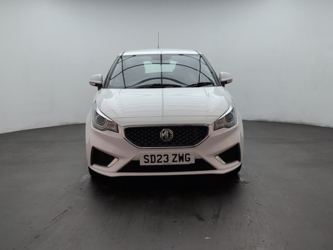 2025 Mg Mg3