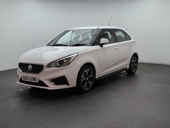 2025 Mg Mg3