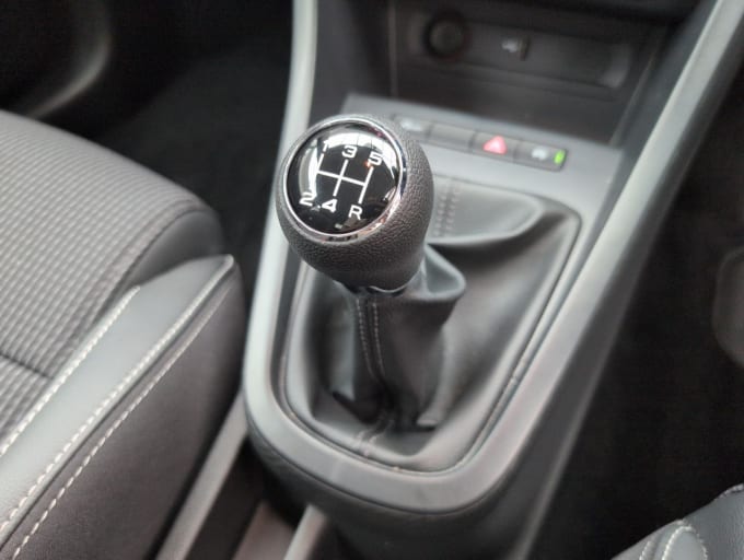 2025 Mg Mg3