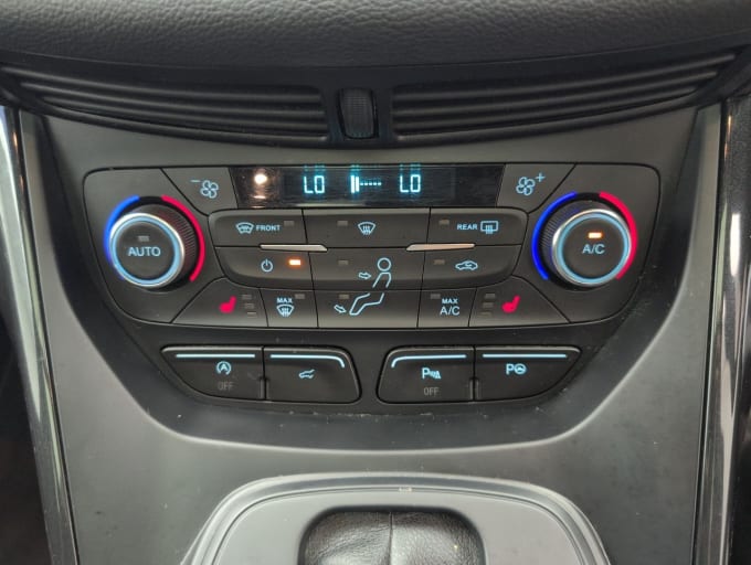 2025 Ford Kuga