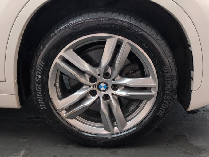 2025 BMW X1