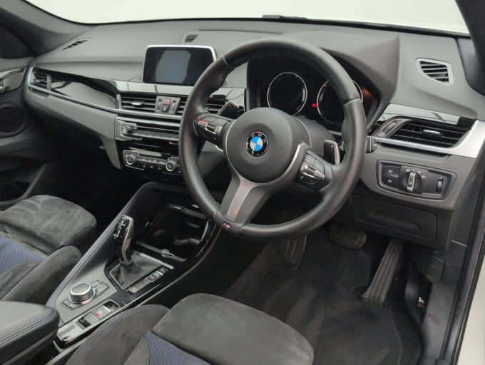 2025 BMW X1