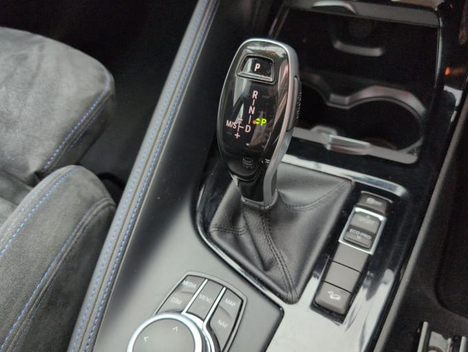 2025 BMW X1