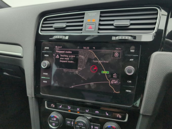2025 Volkswagen Golf