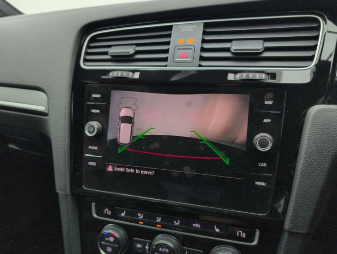 2025 Volkswagen Golf