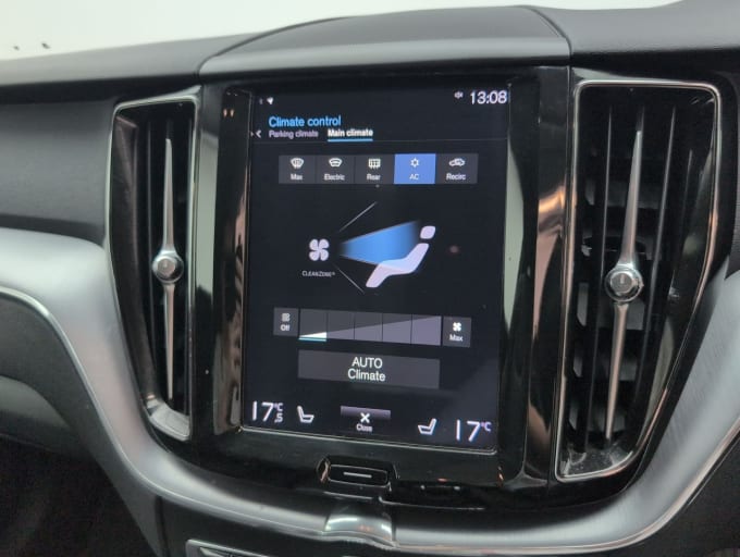 2025 Volvo Xc60