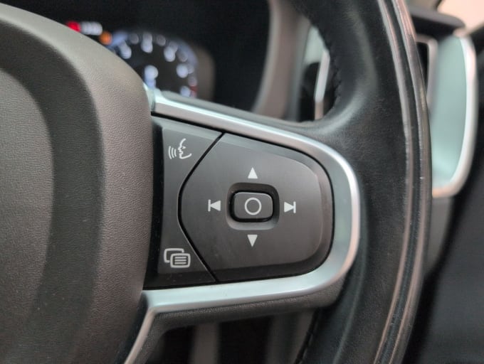 2025 Volvo Xc60