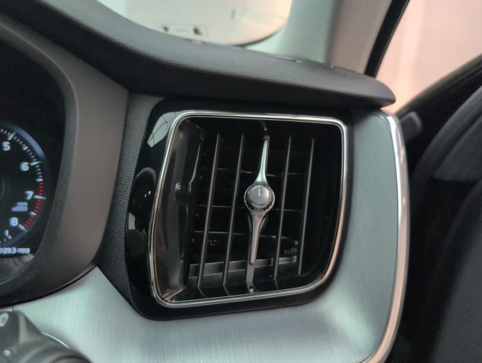 2025 Volvo Xc60