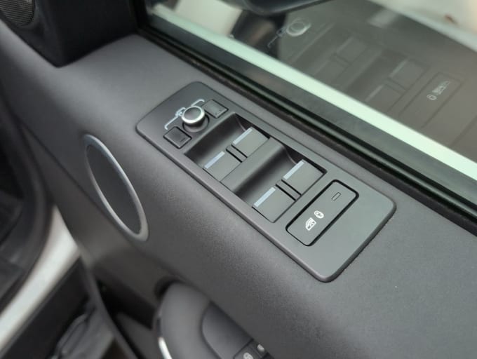 2025 Land Rover Discovery
