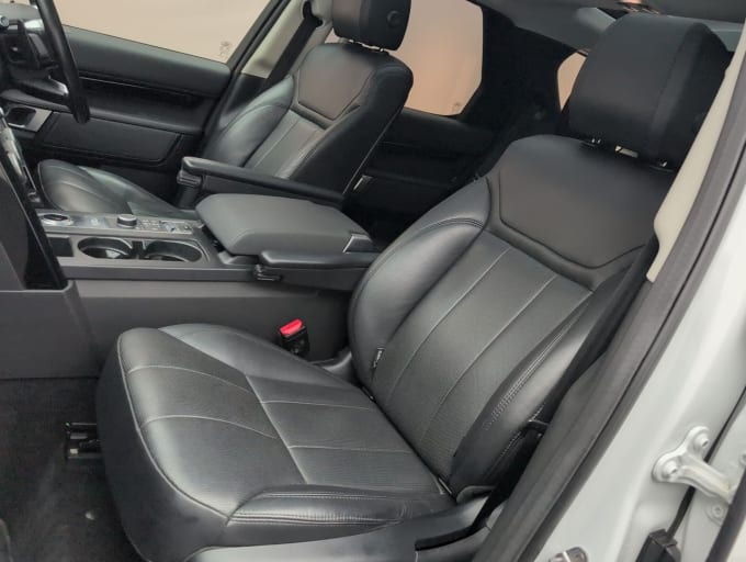 2025 Land Rover Discovery