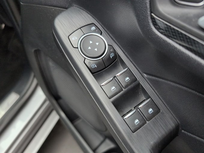 2025 Ford Kuga