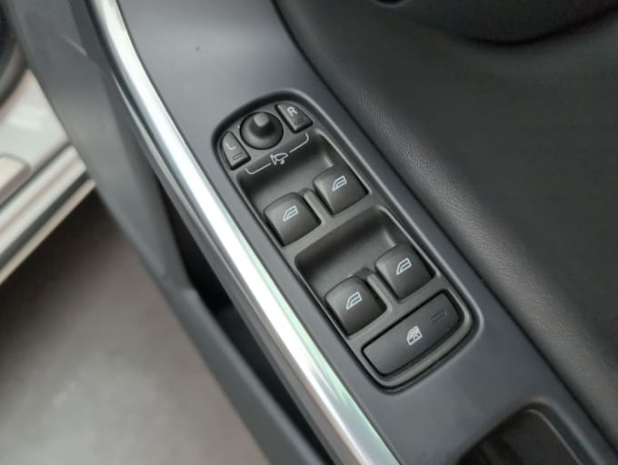 2025 Volvo S60