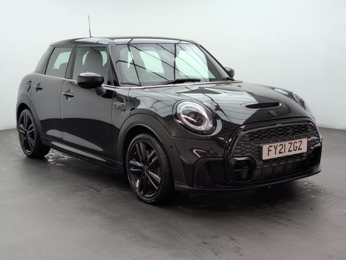 2025 Mini Hatch