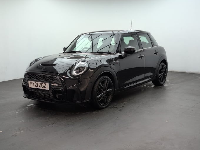 2025 Mini Hatch