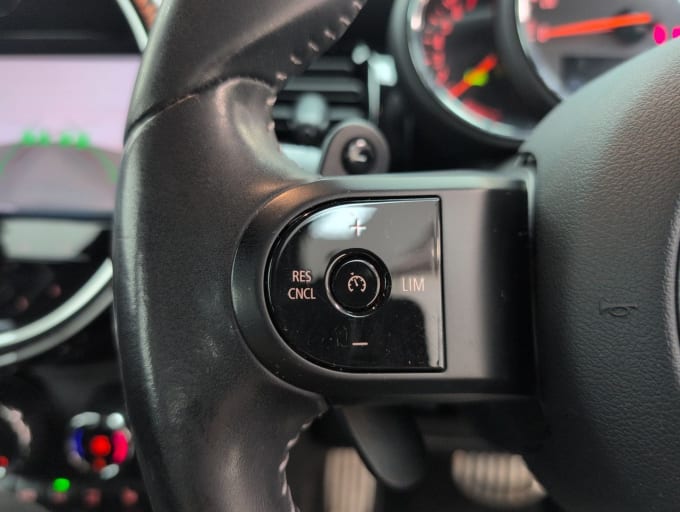 2025 Mini Hatch