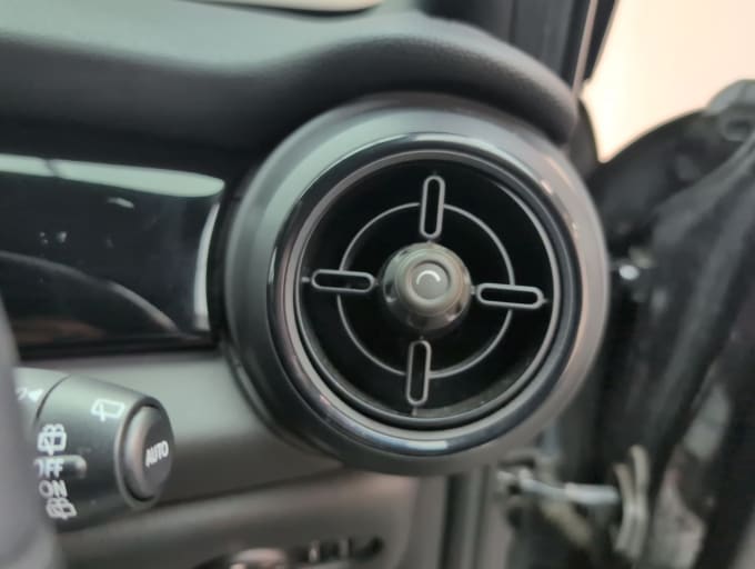 2025 Mini Hatch