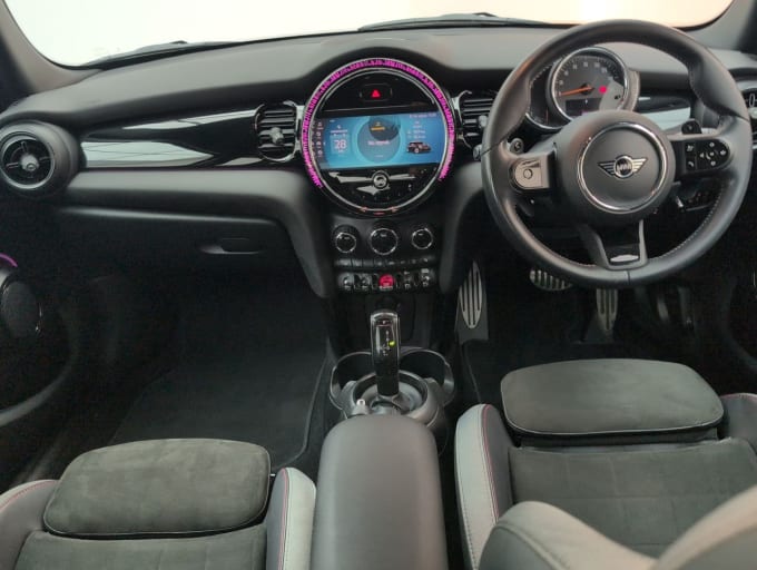2025 Mini Hatch