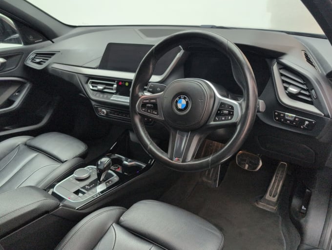2025 BMW 1 Series