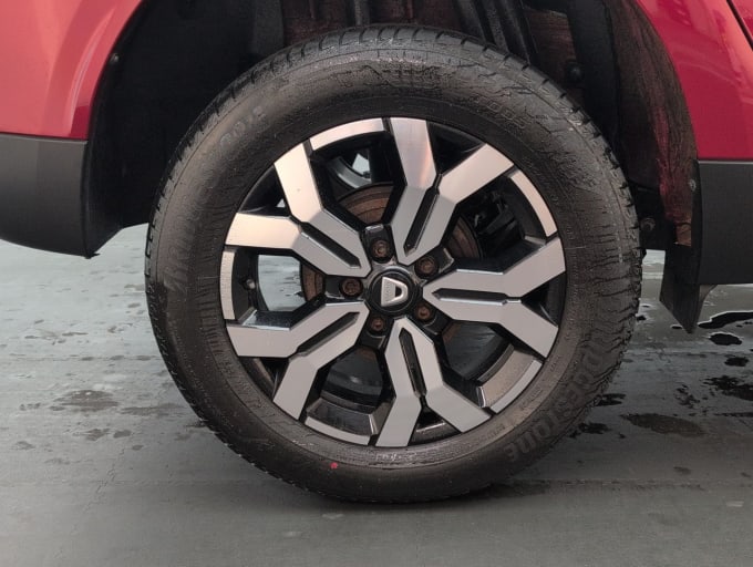 2025 Dacia Duster