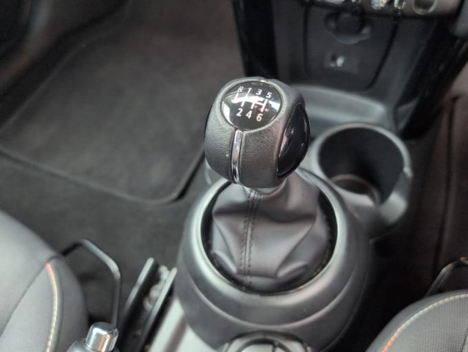 2025 Mini Hatch