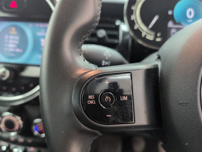2025 Mini Hatch