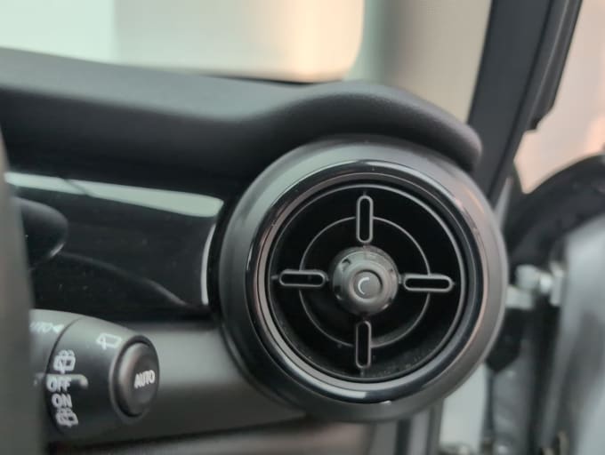 2025 Mini Hatch
