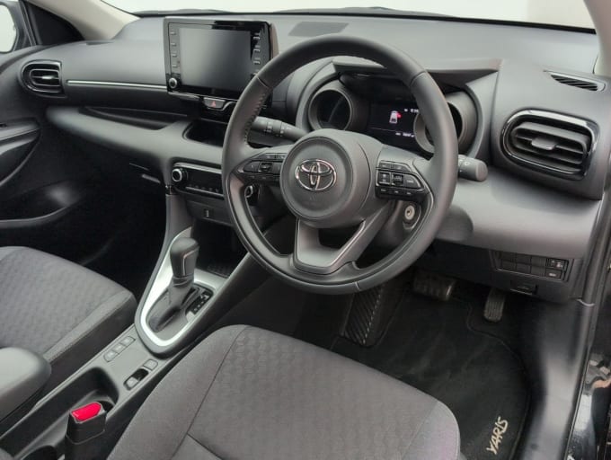 2025 Toyota Yaris