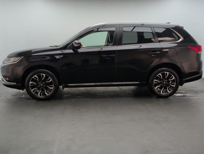 2025 Mitsubishi Outlander