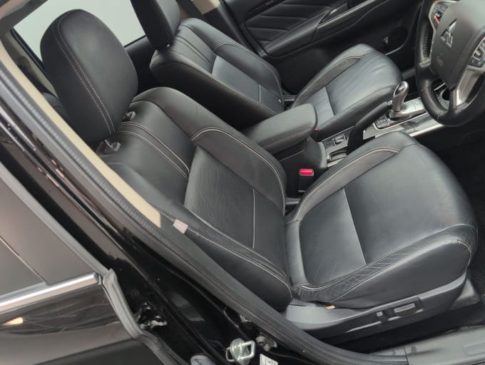 2025 Mitsubishi Outlander
