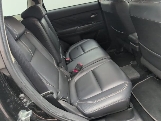2025 Mitsubishi Outlander