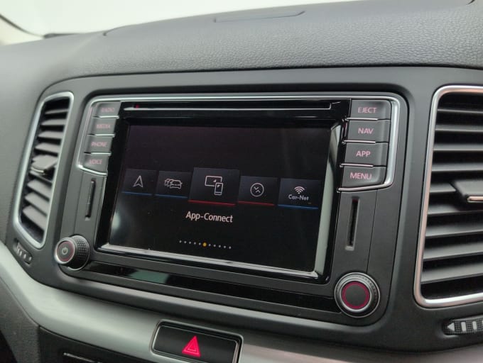 2025 Volkswagen Sharan