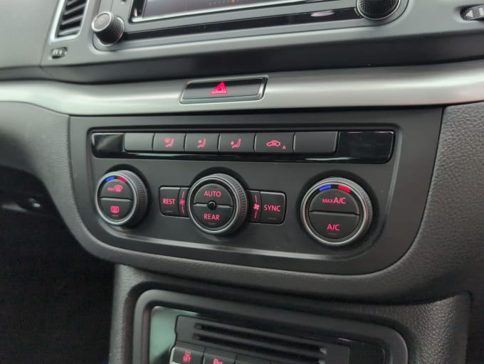 2025 Volkswagen Sharan