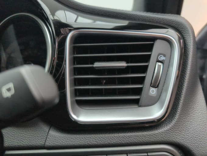 2025 Kia Xceed