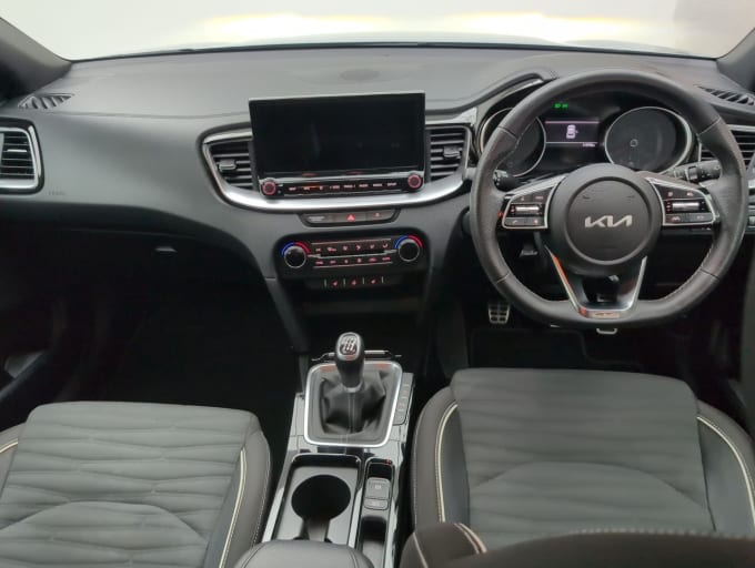 2025 Kia Xceed