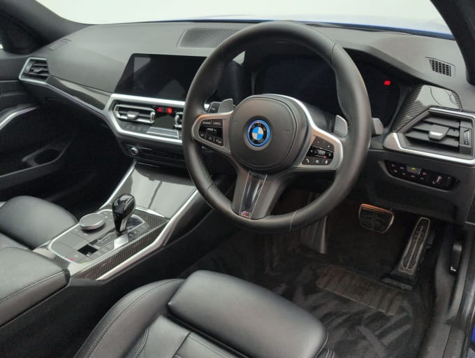 2025 BMW 3 Series