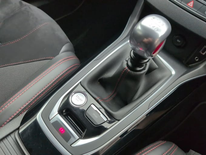 2025 Peugeot 308