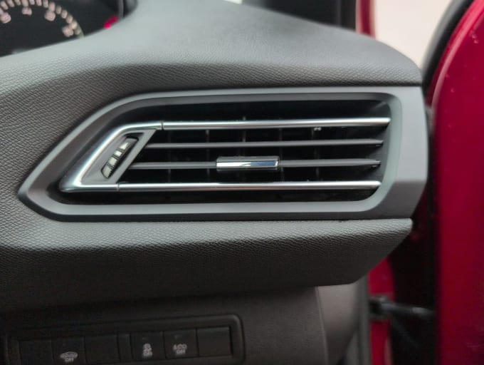 2025 Peugeot 308