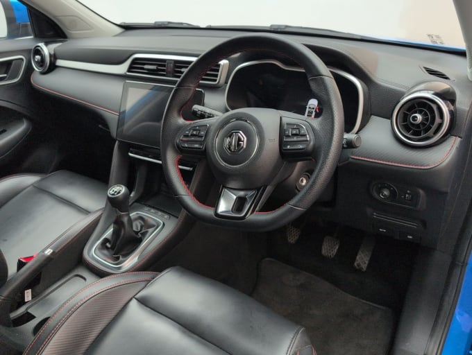 2025 Mg Mg Zs