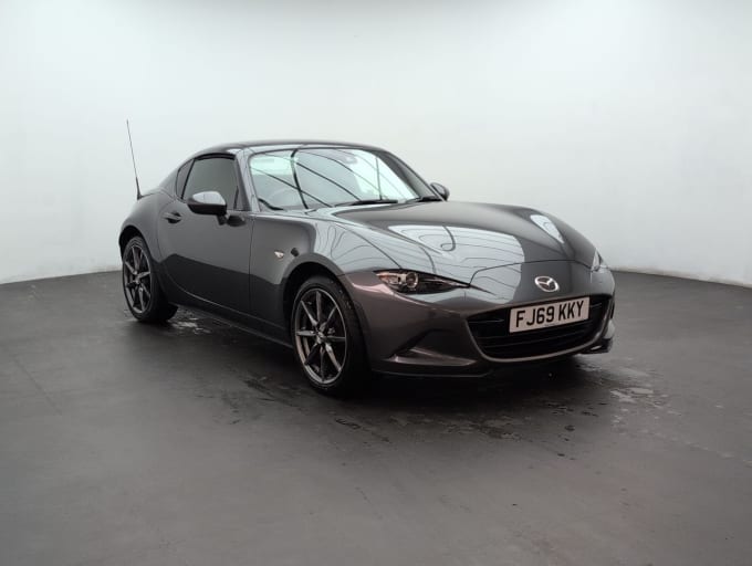 2025 Mazda 121