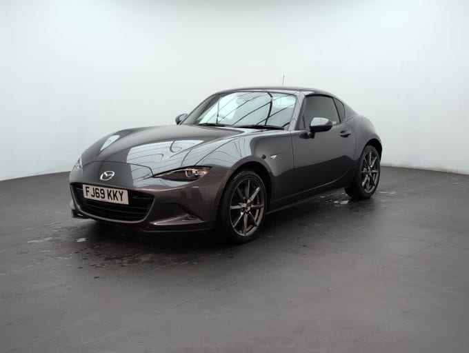 2025 Mazda 121