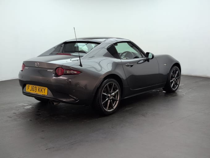 2025 Mazda 121