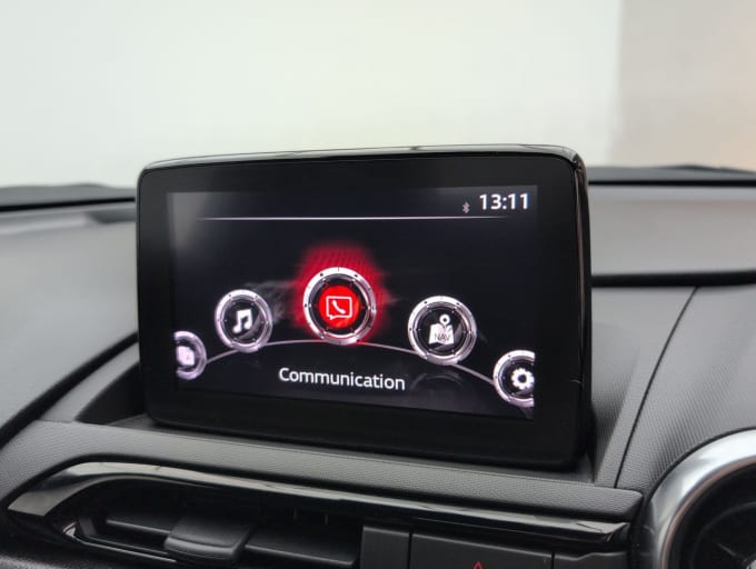2025 Mazda 121